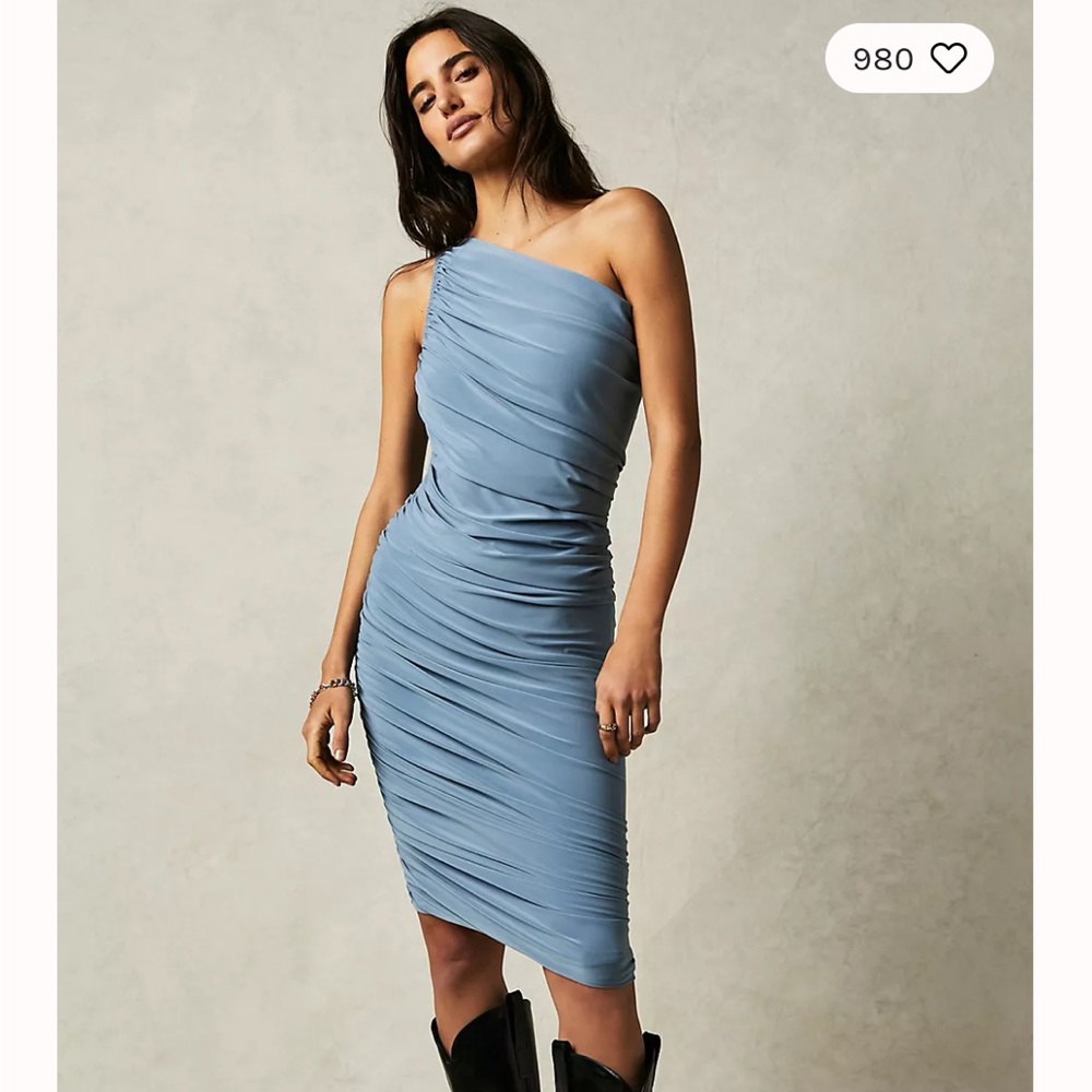 Norma Kamali Diana Dress to Knee